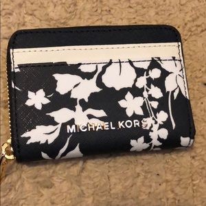Floral navy and white Michael Kors Card case